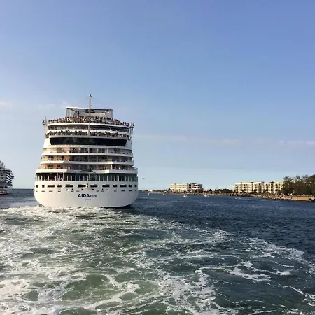 Lotsenhaus/ostseetoern Rostock
