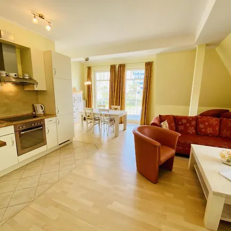 Lotsenhaus/ostseetoern Apartman *